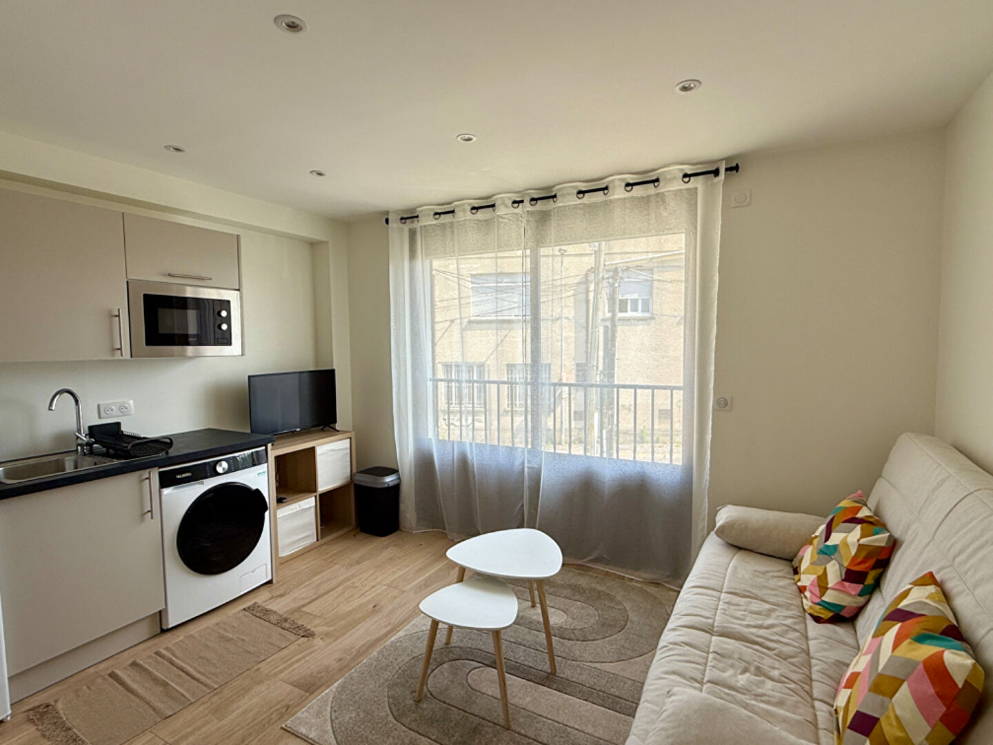 Agence immobilière de 
 SEGUR SOLUTIONS LA GARENNE - SEGUR SOLUTIONS 
