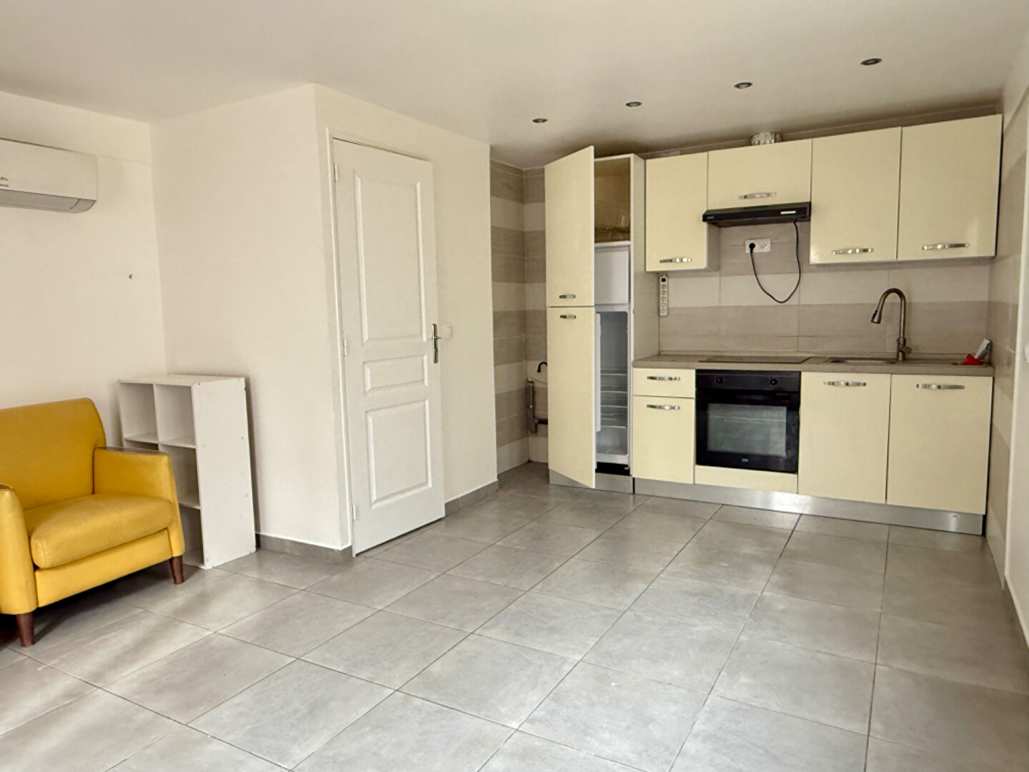 Agence immobilière de 
 SEGUR SOLUTIONS LA GARENNE - SEGUR SOLUTIONS 
