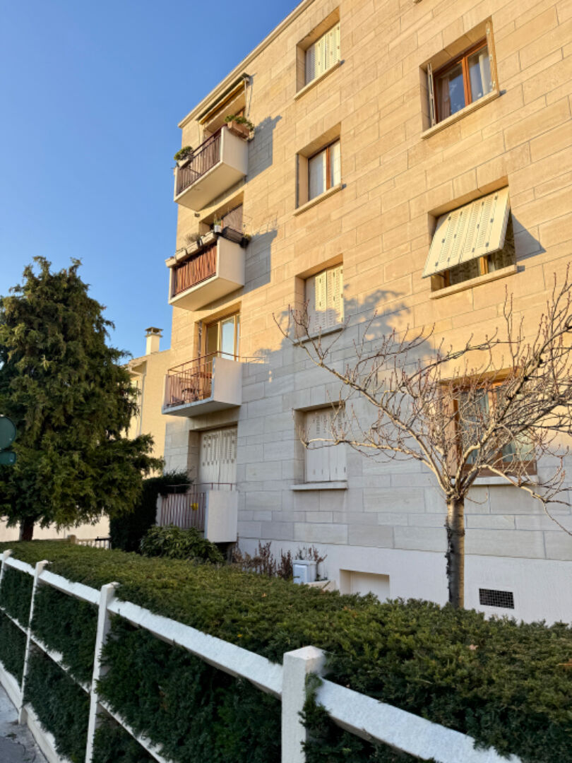 Agence immobilière de 
 SEGUR SOLUTIONS LA GARENNE - SEGUR SOLUTIONS 
