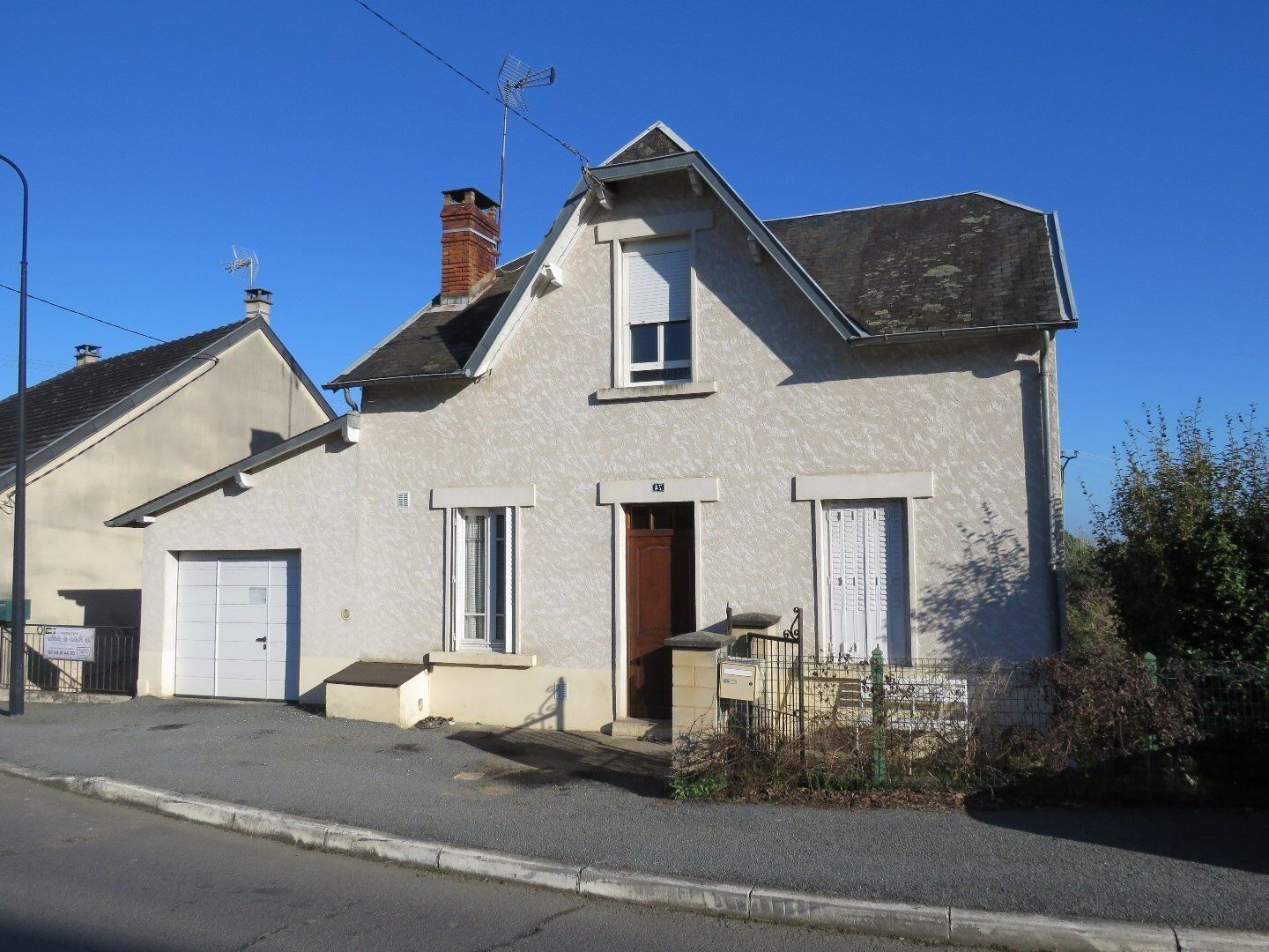 A deux pas du centre du village.