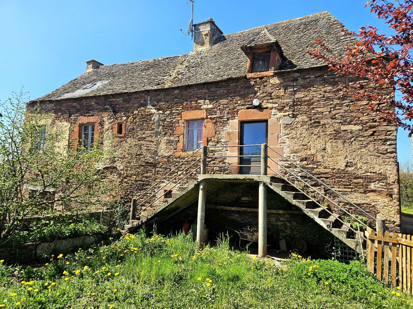Belle maison de caractère en pierres