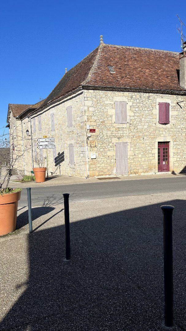 Immeuble plein centre ville - Livernon