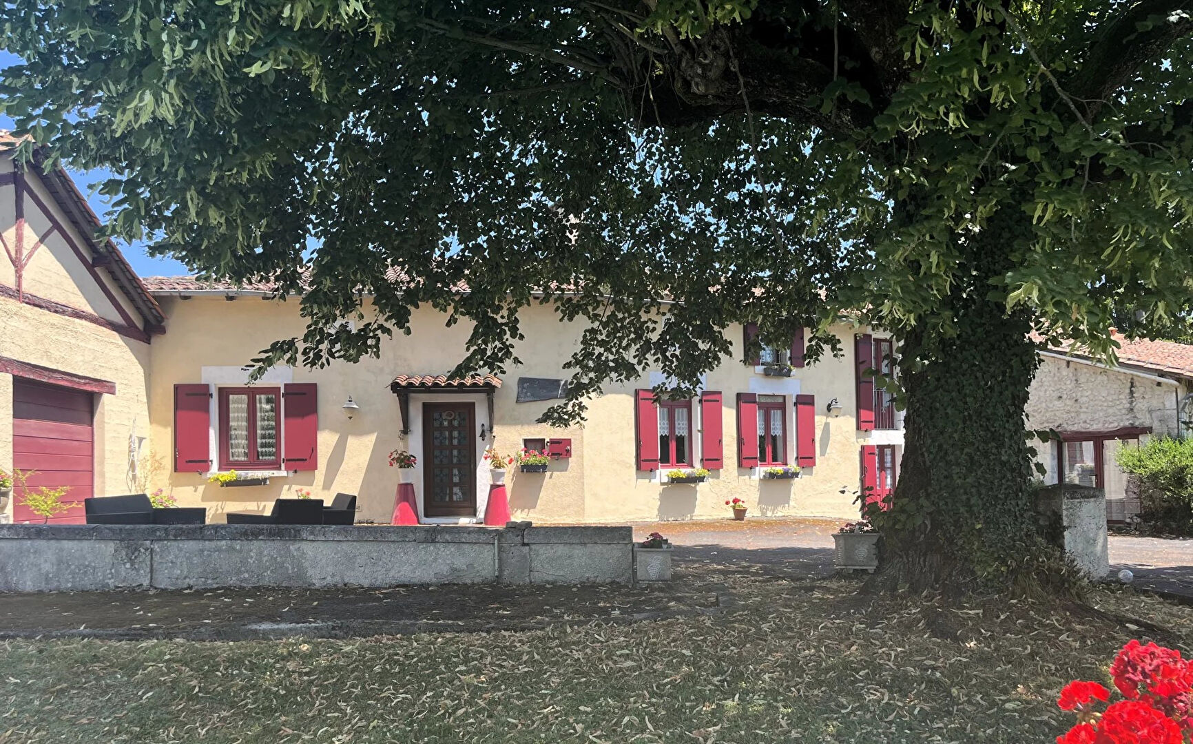 Agence immobilière de SELECTION HABITAT MONTMOREAU