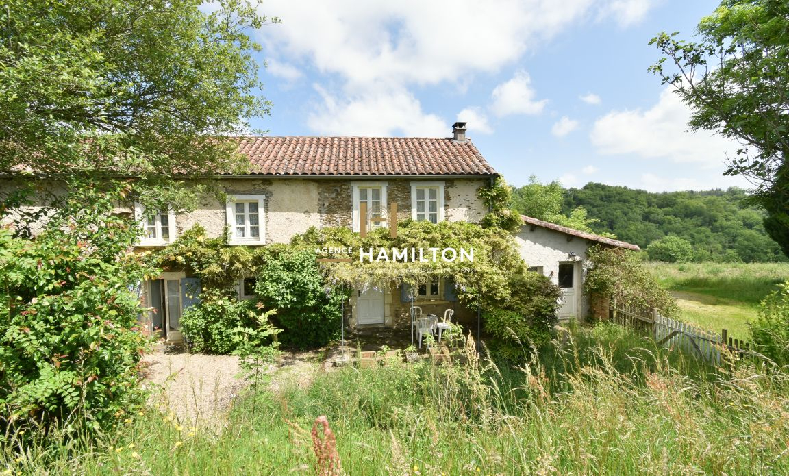 Agence immobilière de Selection Habitat - AGENCE HAMILTON CORDES-SUR-CIEL