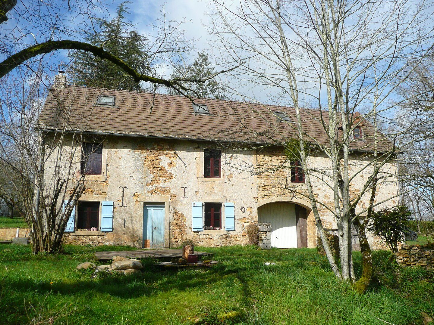 Maison de campagne en pierre avec terrain