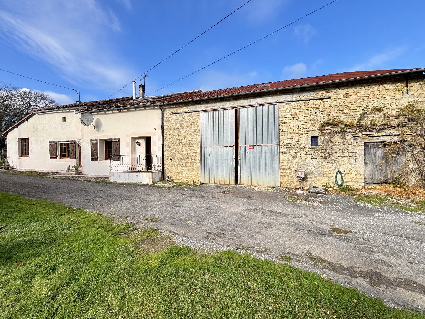 Maison de Campagne, Dépendances, Terrain et Potentiel de Gîte / Maison d'Hôtes