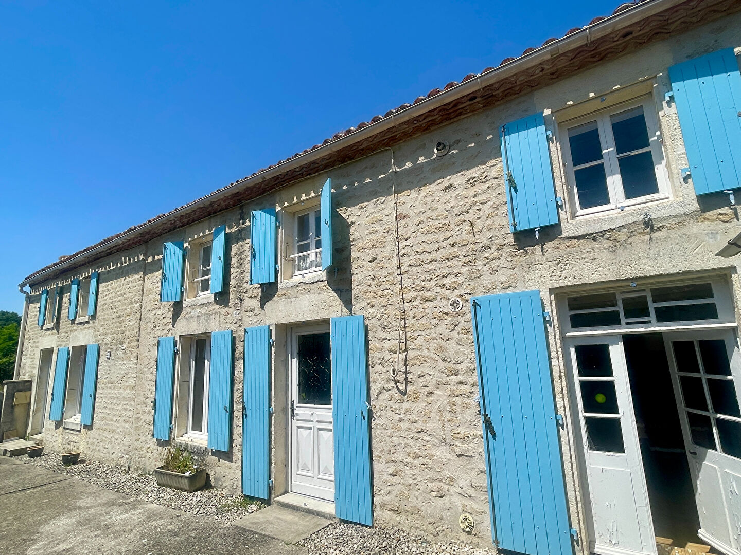 Maison et maison d'amis