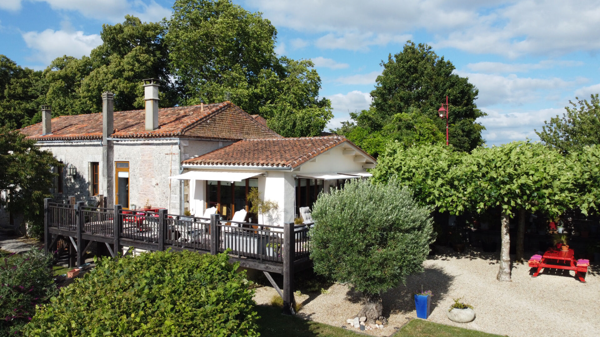 Agence immobilière de SELECTION HABITAT MONTMOREAU