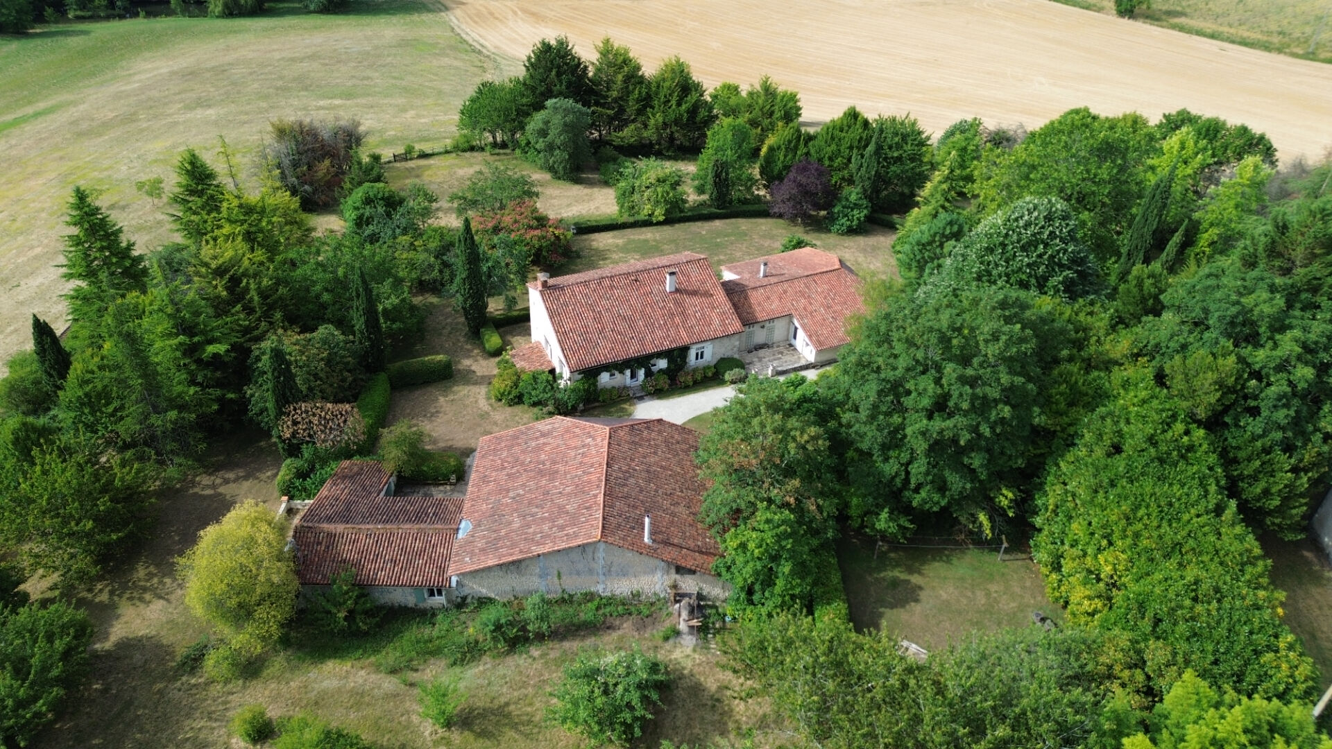 Agence immobilière de SELECTION HABITAT MONTMOREAU