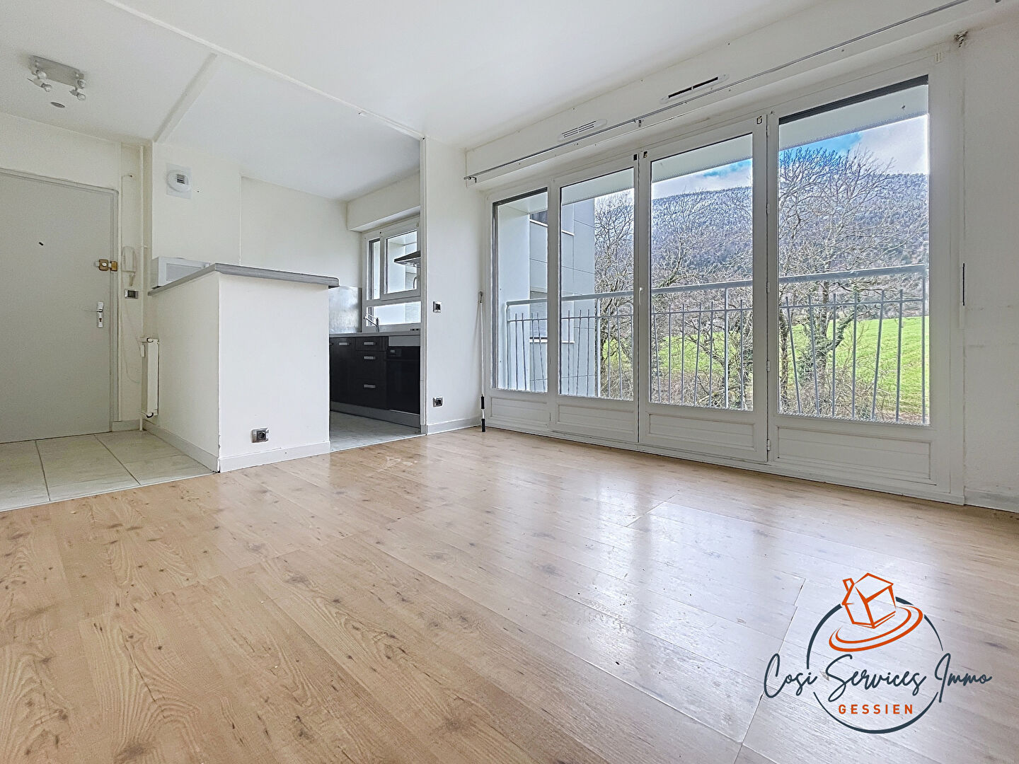 Photo Appartement  2 pièce(s) 31 m2 à Gex image 2/6