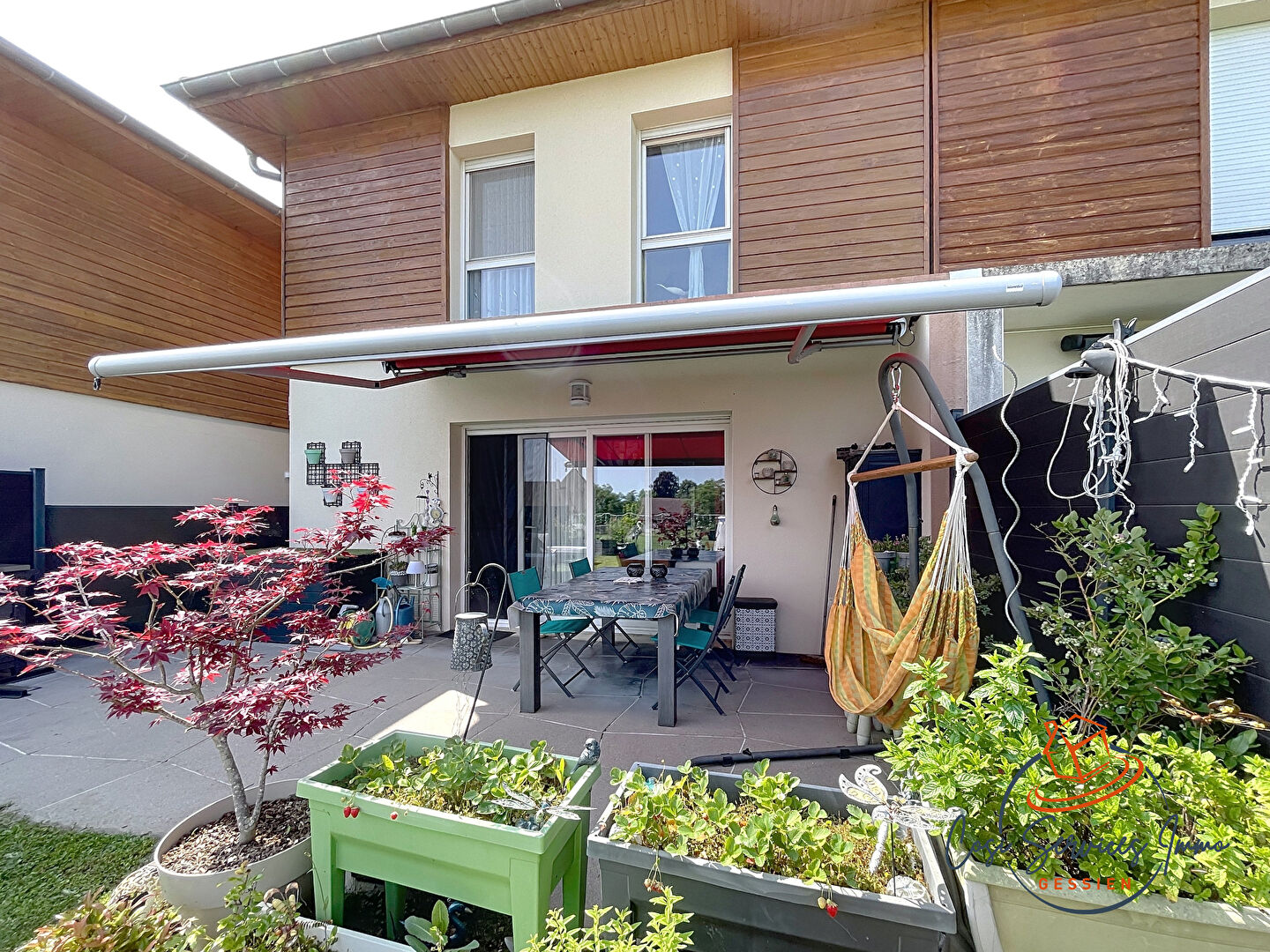 Photo Maison Mitoyenne 4CH avec jardin a Saint Jean de Gonville 5mn du Cern image 1/6