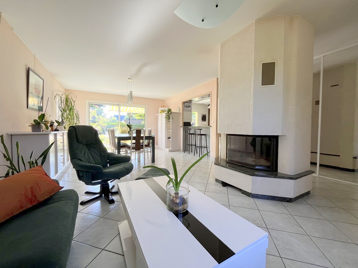 Photo Maison La Guerche De Bretagne 6 pièce(s) 131 m2 image 2/6