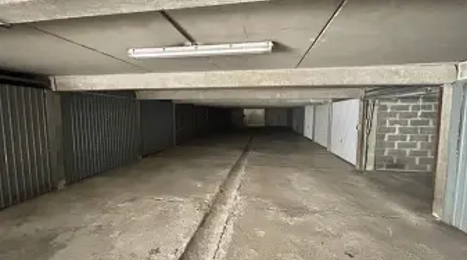 BOX  / GARE DE LEVALLOIS