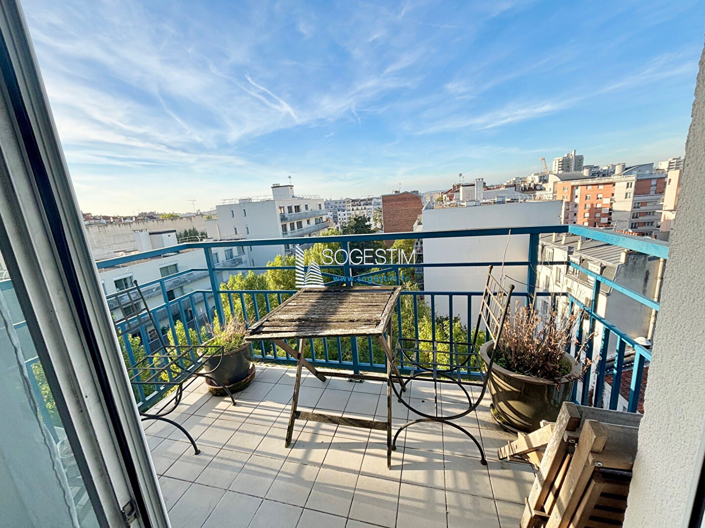 Photo studio SANS VIS A VIS COURBEVOIE image 2/6