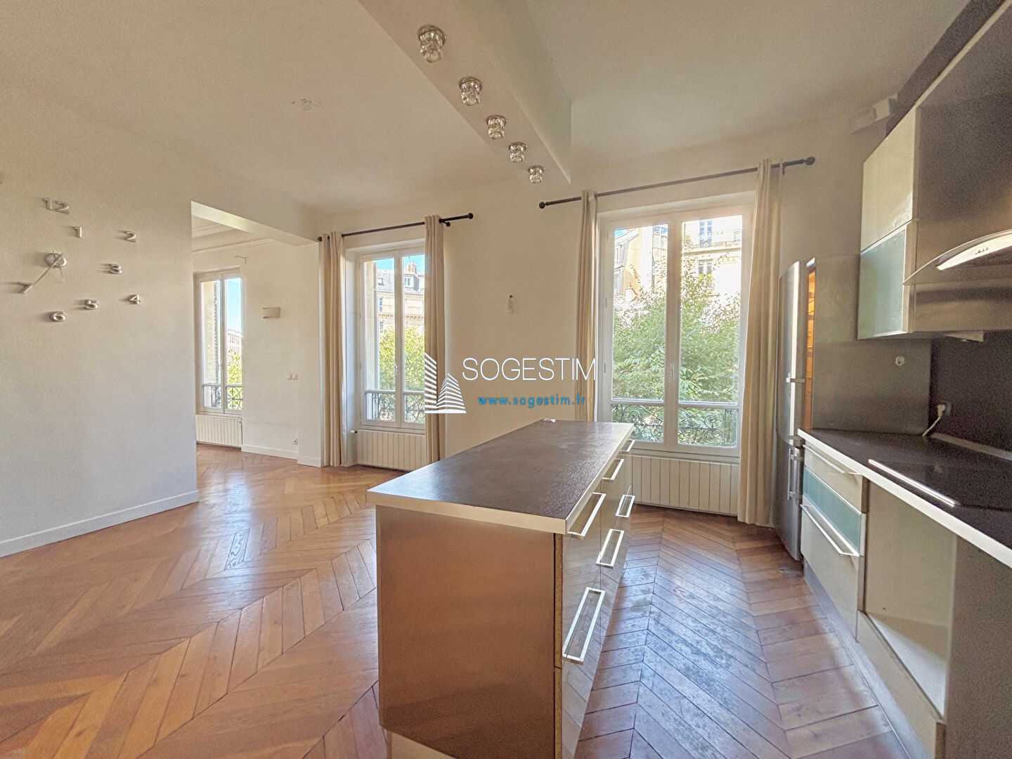 Agence immobilière de 
 SOGESTIM LEVALLOIS - SOGESTIM LEVALLOIS 
