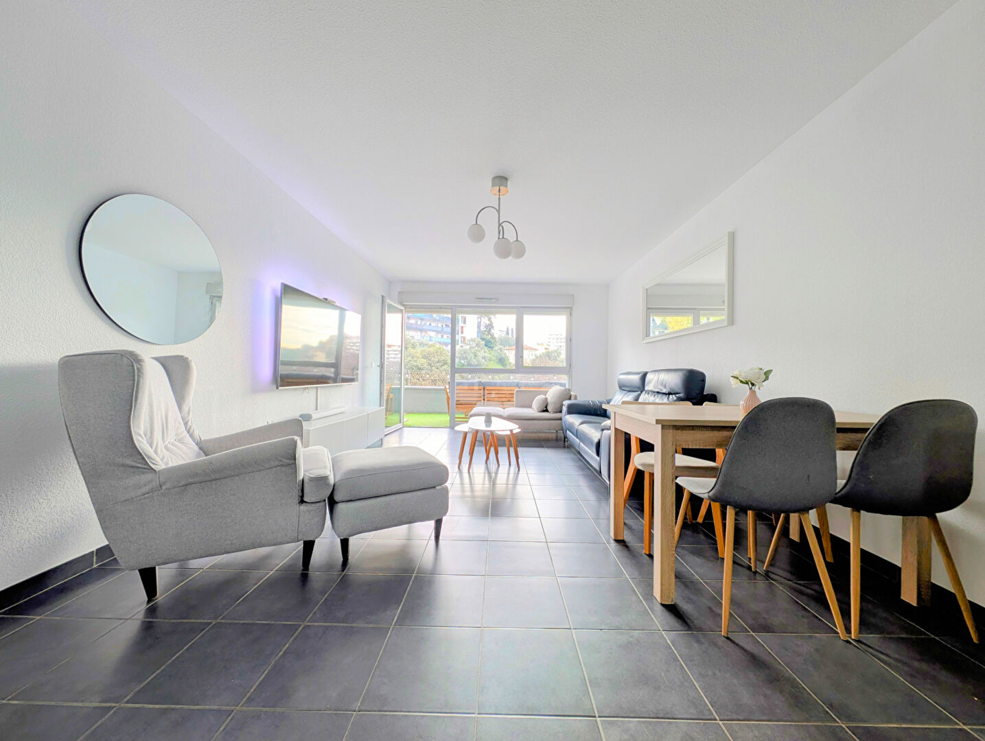 Photo Nice Ouest/Méridia - Charmant 3 pièces de 66 m² meublé, 54 Avenue Simone Veil image 2/6