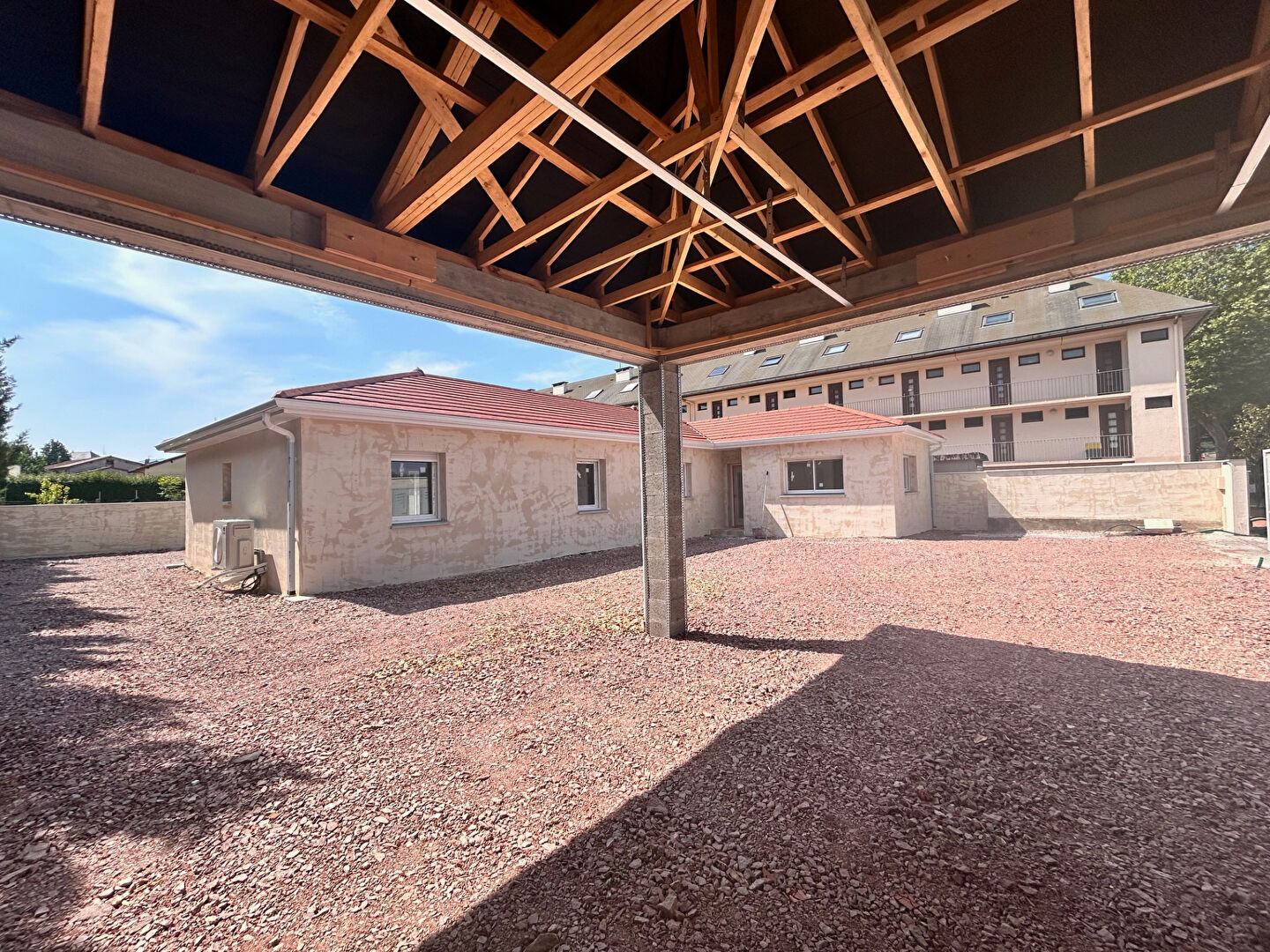 Photo Chauffailles - A  proximité du centre ville - Maison contemporaine récente de plain-pied ? 140m² image 3/6