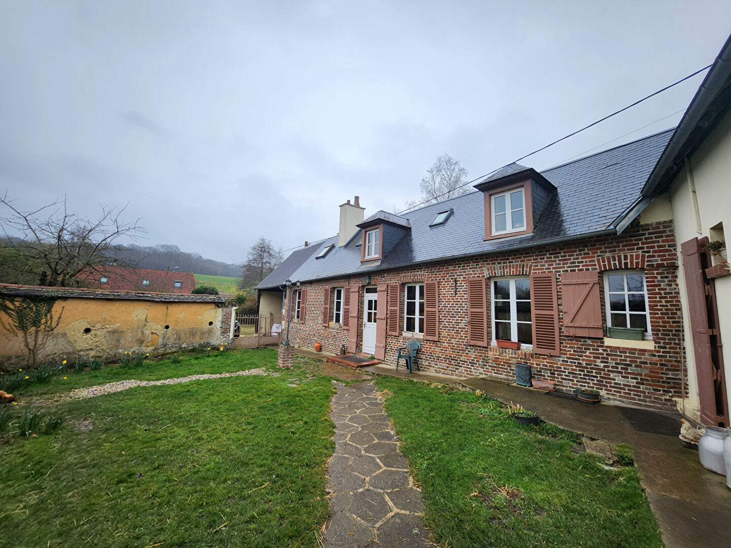 Agence immobilière de 
 ISABELLE SOSSAYA - ISA IMMO 
