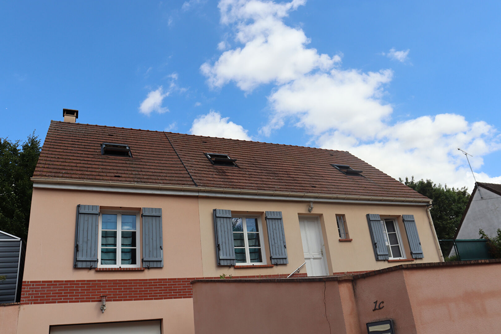 Agence immobilière de 
 ISABELLE SOSSAYA - ISA IMMO 
