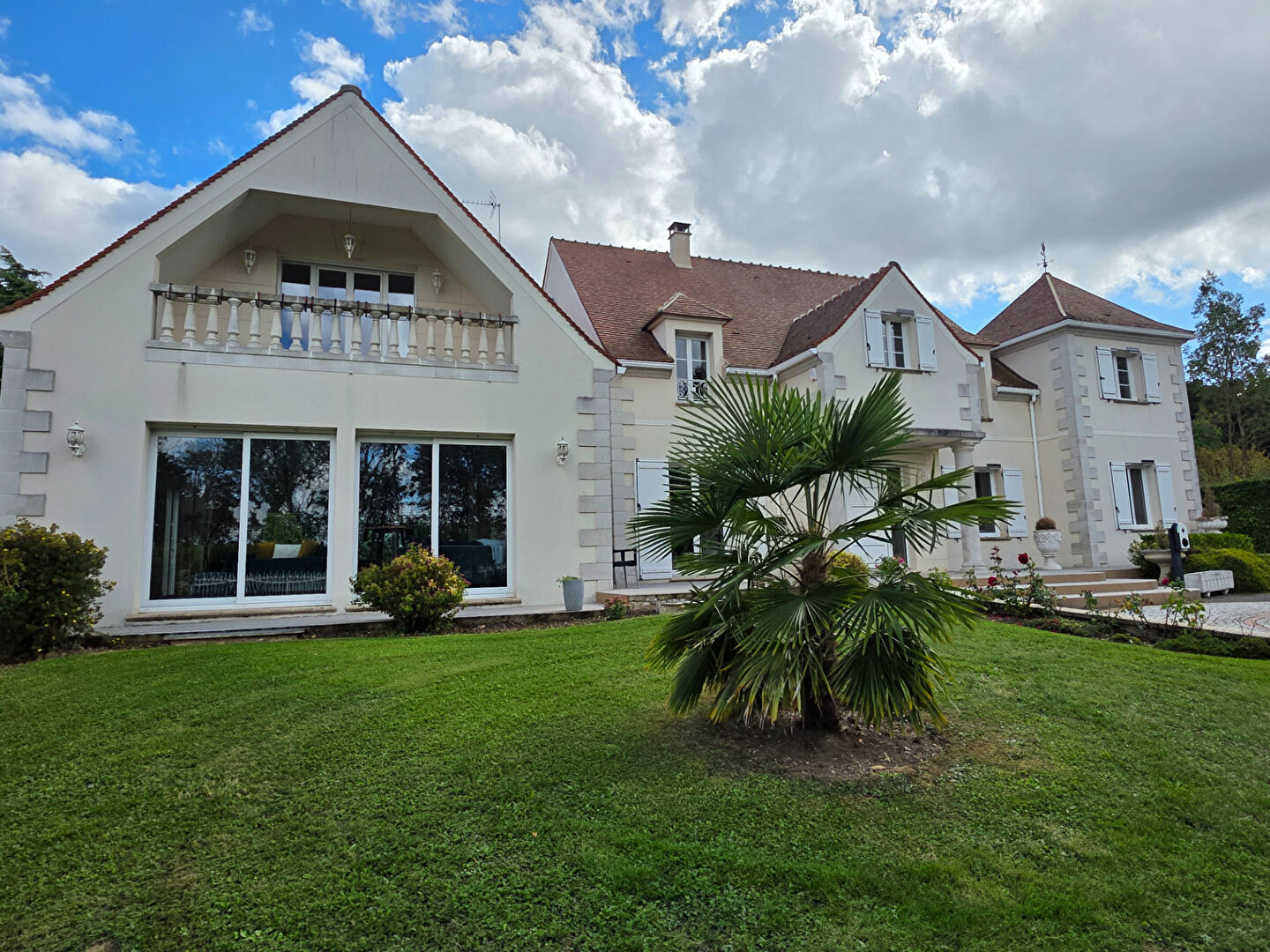 Agence immobilière de 
 ISABELLE SOSSAYA - ISA IMMO 
