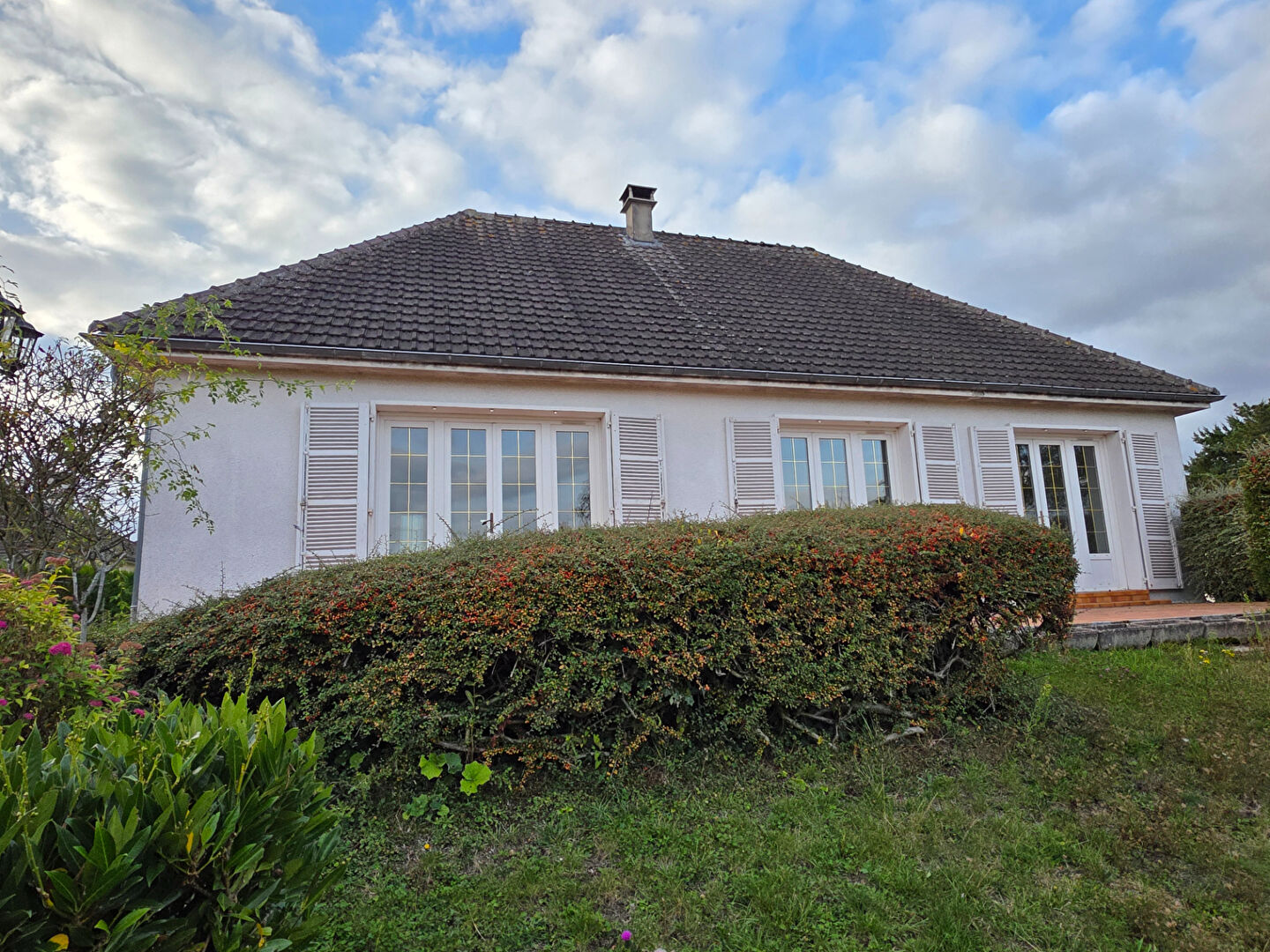 Agence immobilière de 
 ISABELLE SOSSAYA - ISA IMMO 
