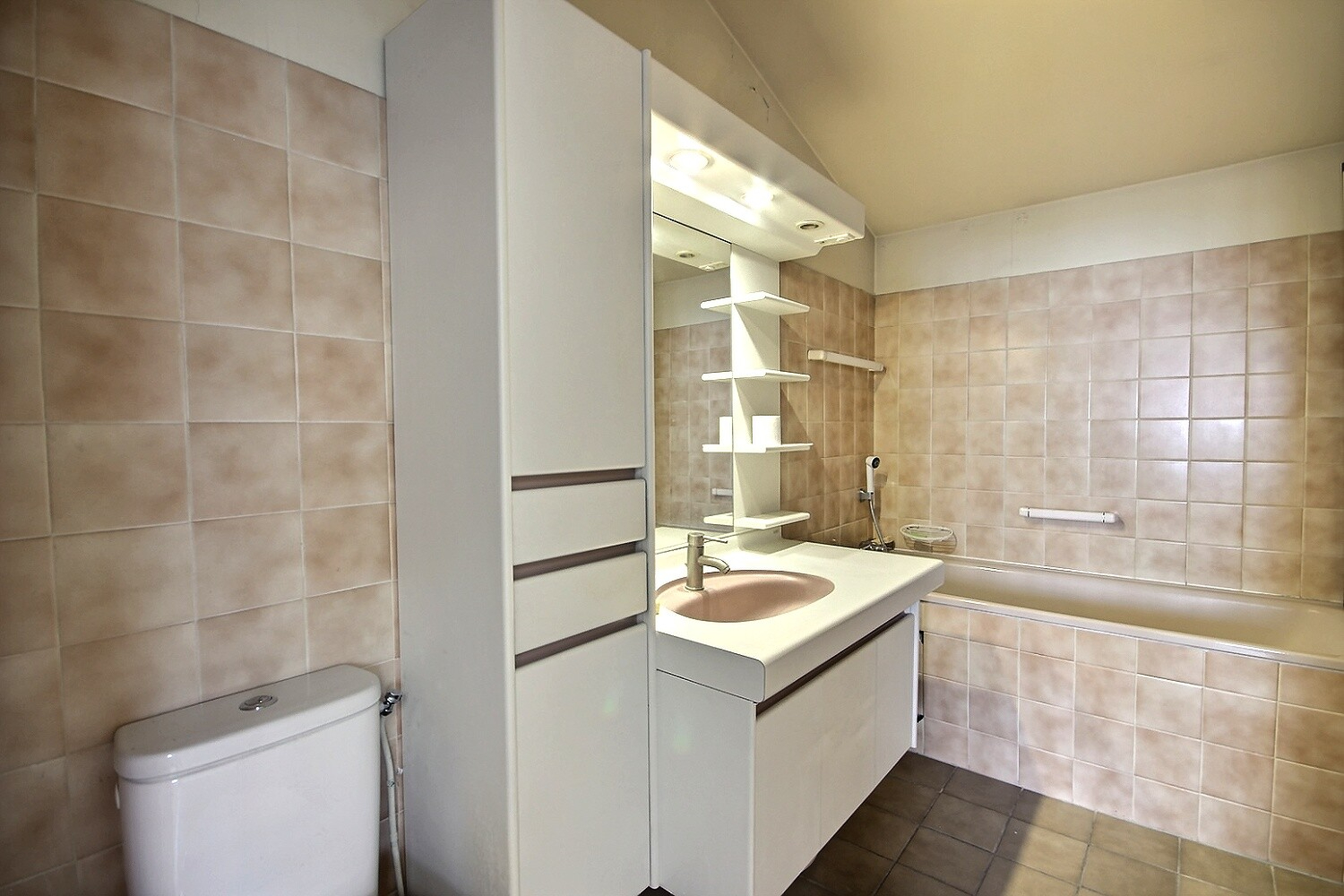 Photo Appartement Les Lilas 2 pièce(s) 93.70 m2 image 5/5