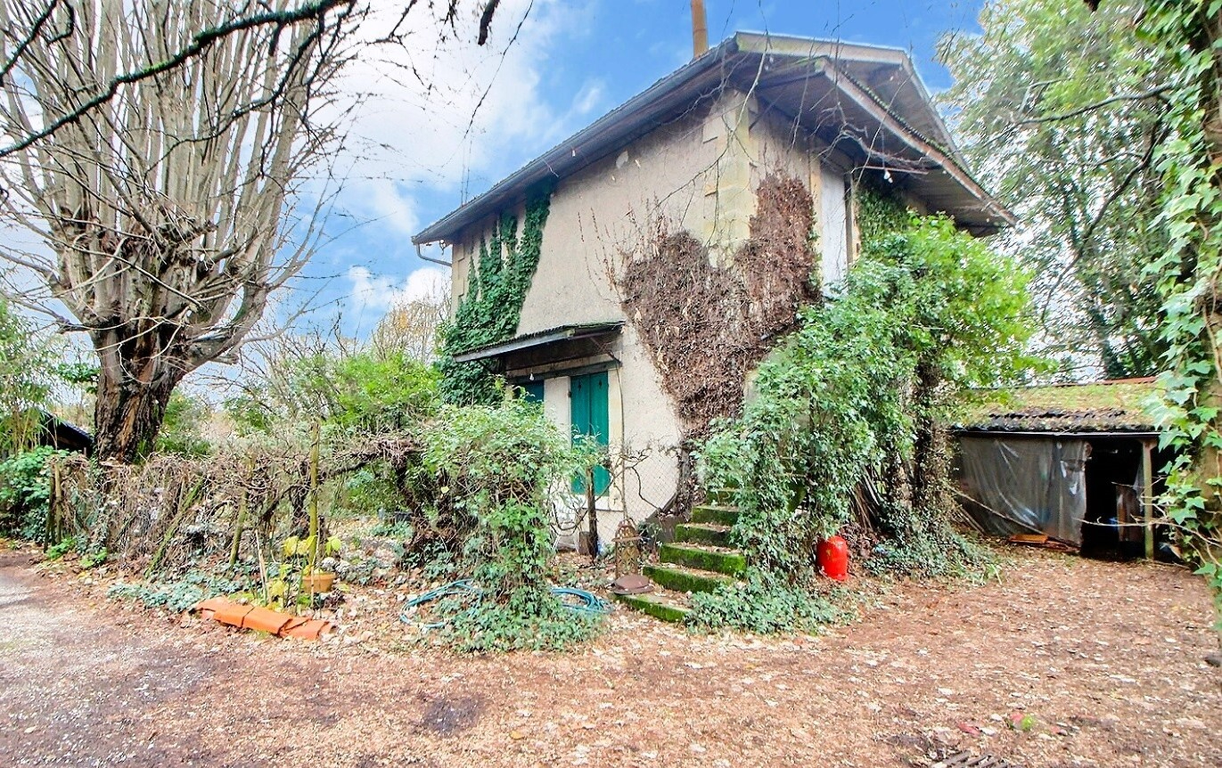 Maison à rénover sur parcelle de 1384m²