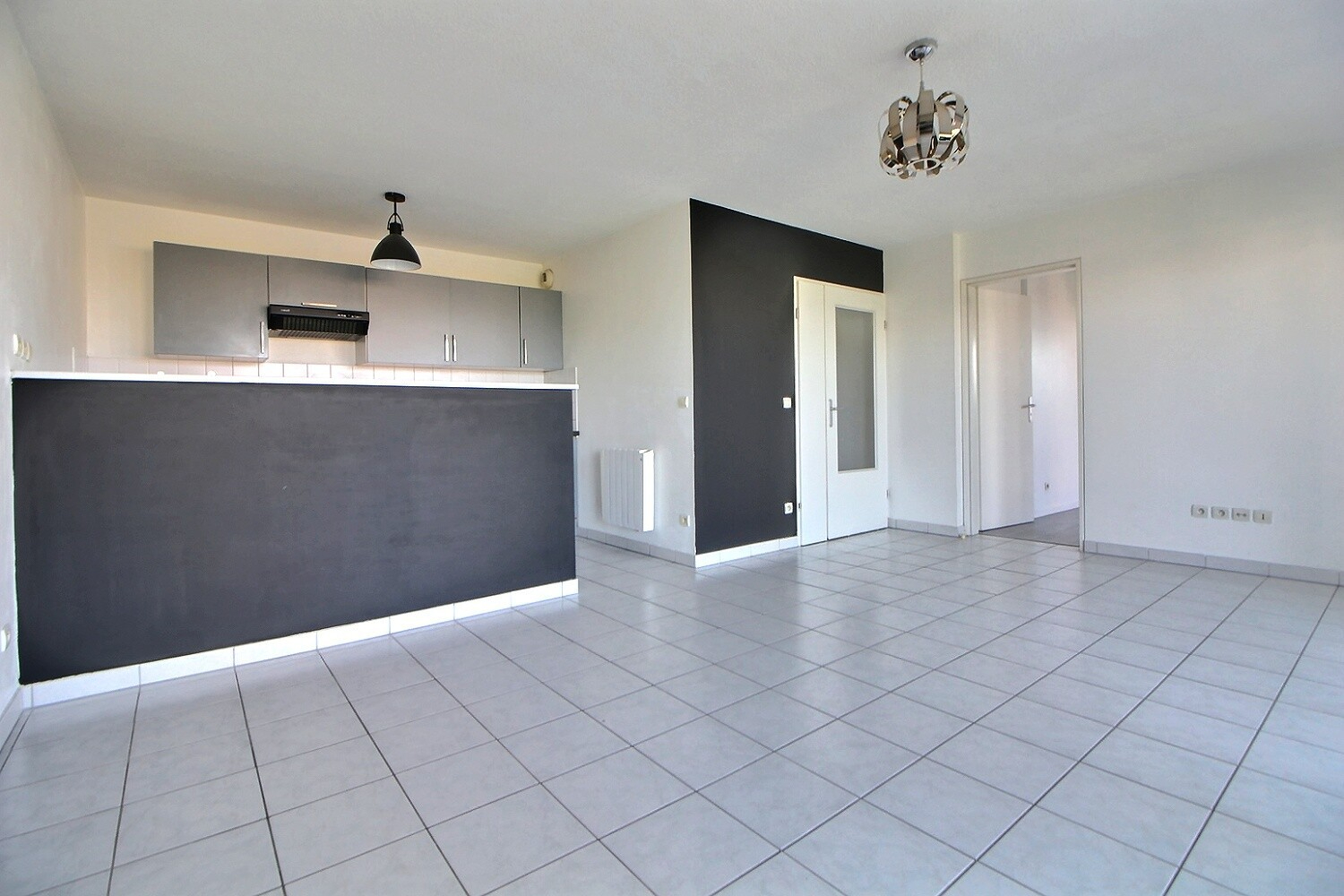 Photo Appartement Bordeaux T2 (grand balcon) image 3/6