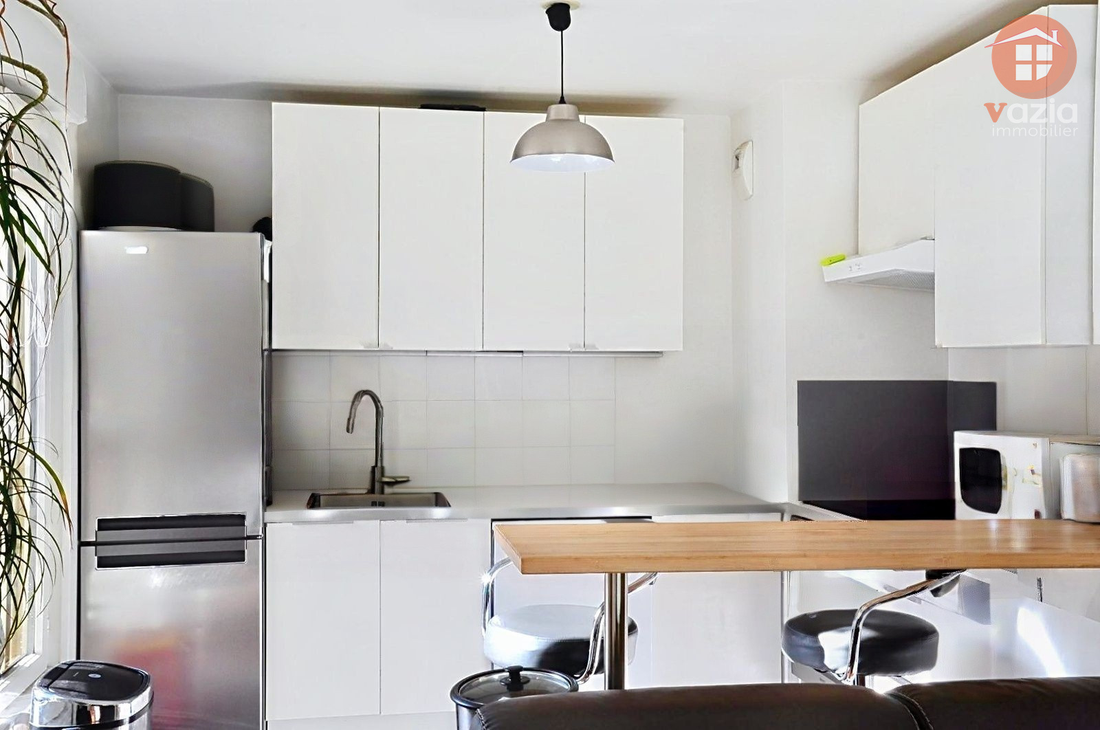 Photo PUTEAUX - Moulin Appartement  3 pièce(s), balcob, place de stationnement image 2/6