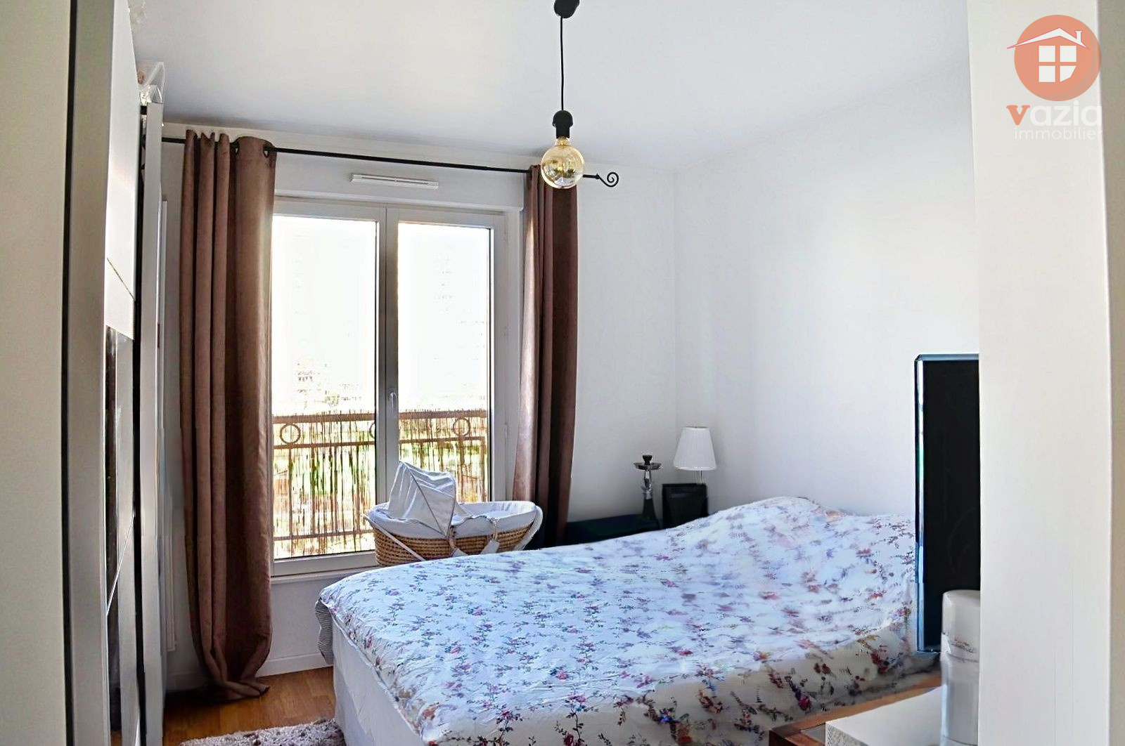 Photo PUTEAUX - Moulin Appartement  3 pièce(s), balcob, place de stationnement image 5/6