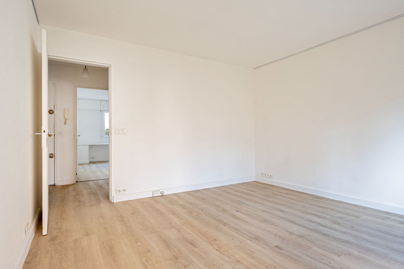 Appartement · 2 pièces · 45 m² — photo 3 sur 8