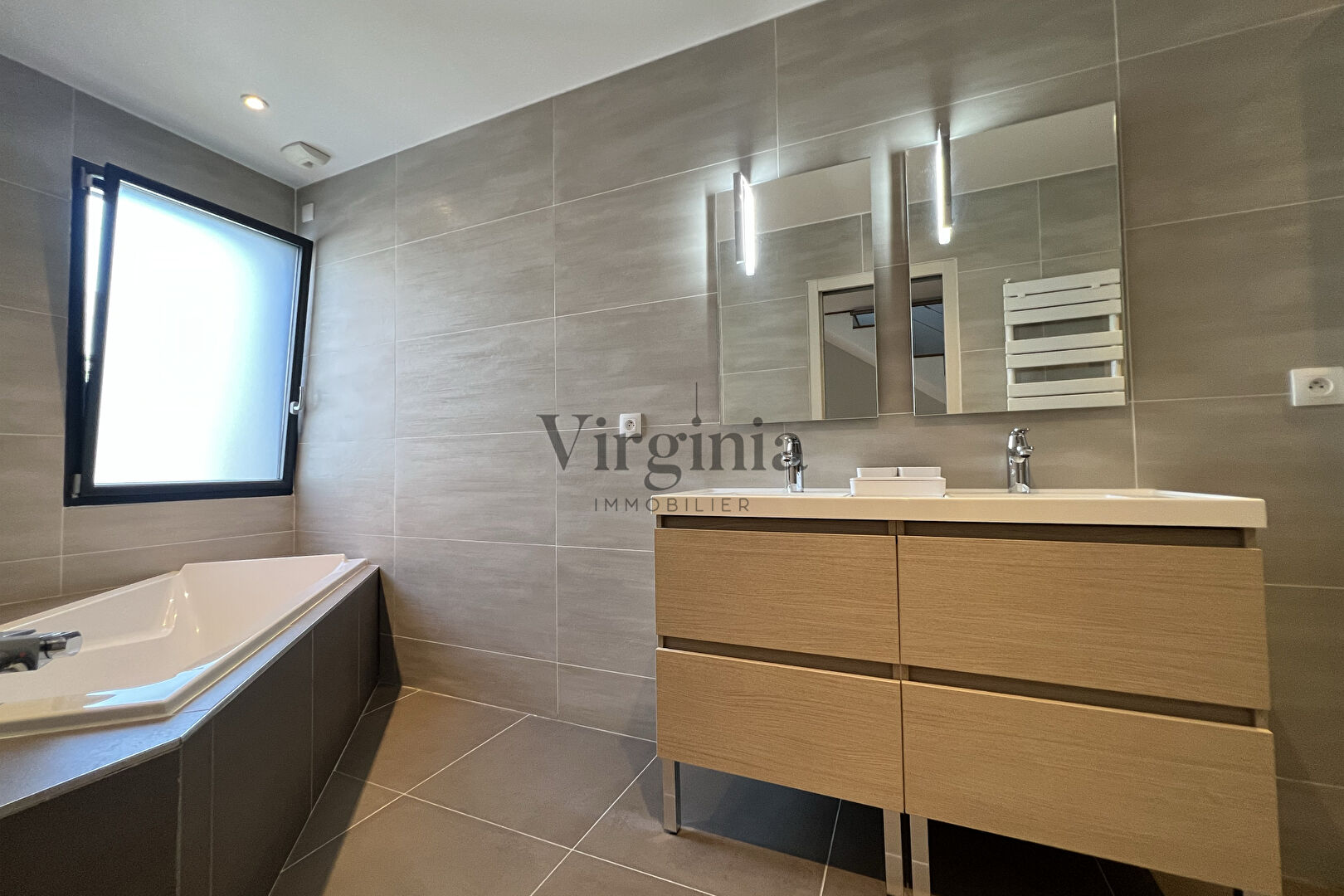 Maison · 4 pièces · 142,8 m² — photo 4 sur 7