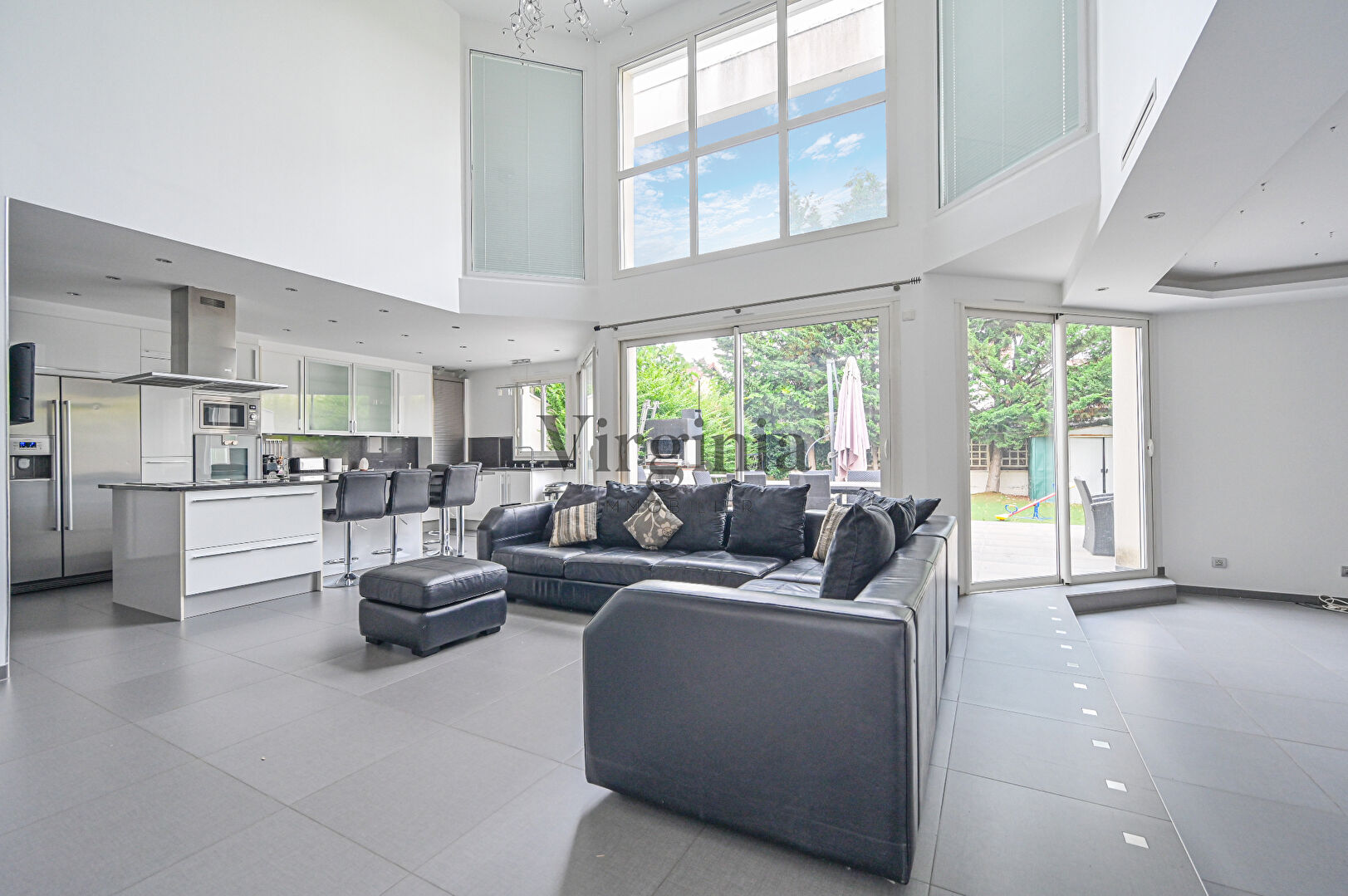 Maison · 7 pièces · 174,1 m² — photo 2 sur 6