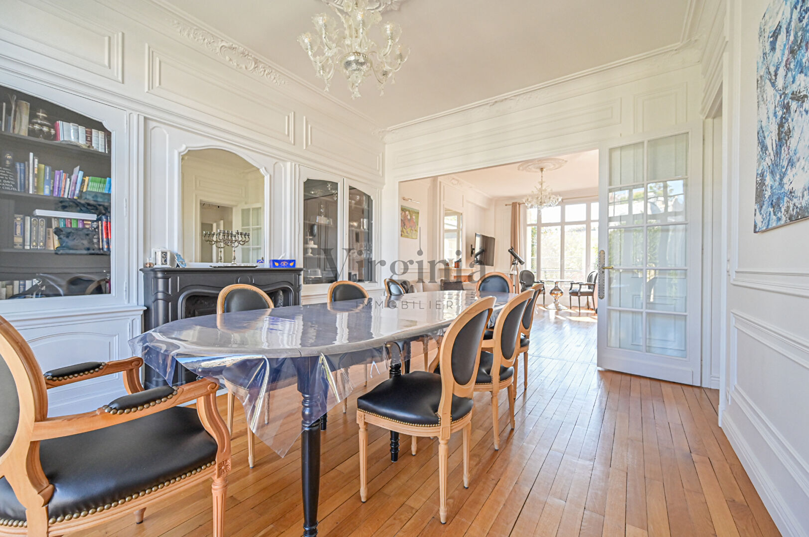 Appartement · 6 pièces · 187,7 m² — photo 2 sur 13