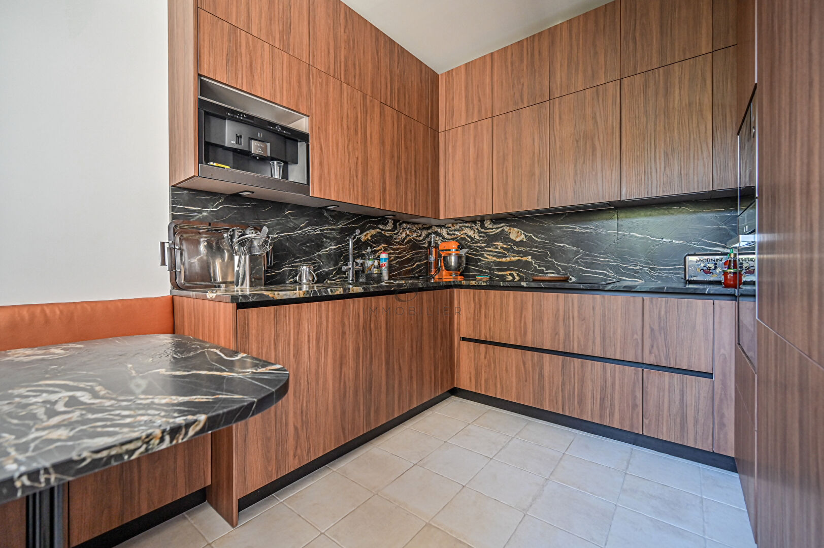 Appartement · 6 pièces · 187,7 m² — photo 4 sur 13