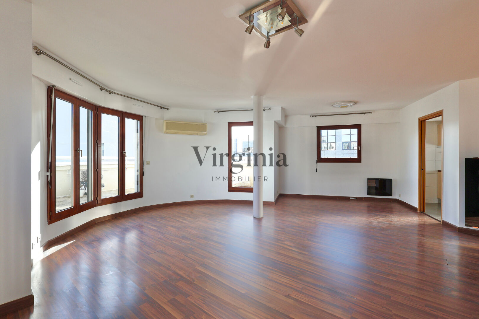 Appartement · 4 pièces · 116,5 m² — photo 2 sur 14
