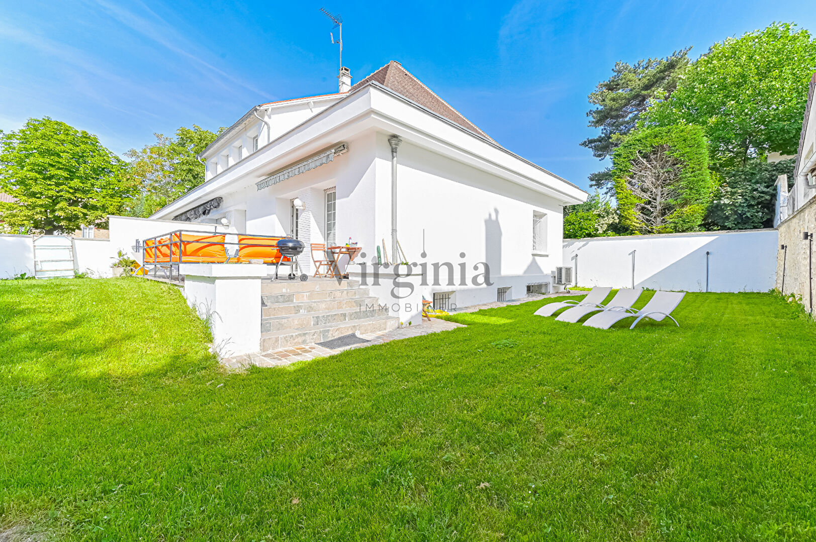 Maison · 8 pièces · 230 m² — photo 1 sur 11