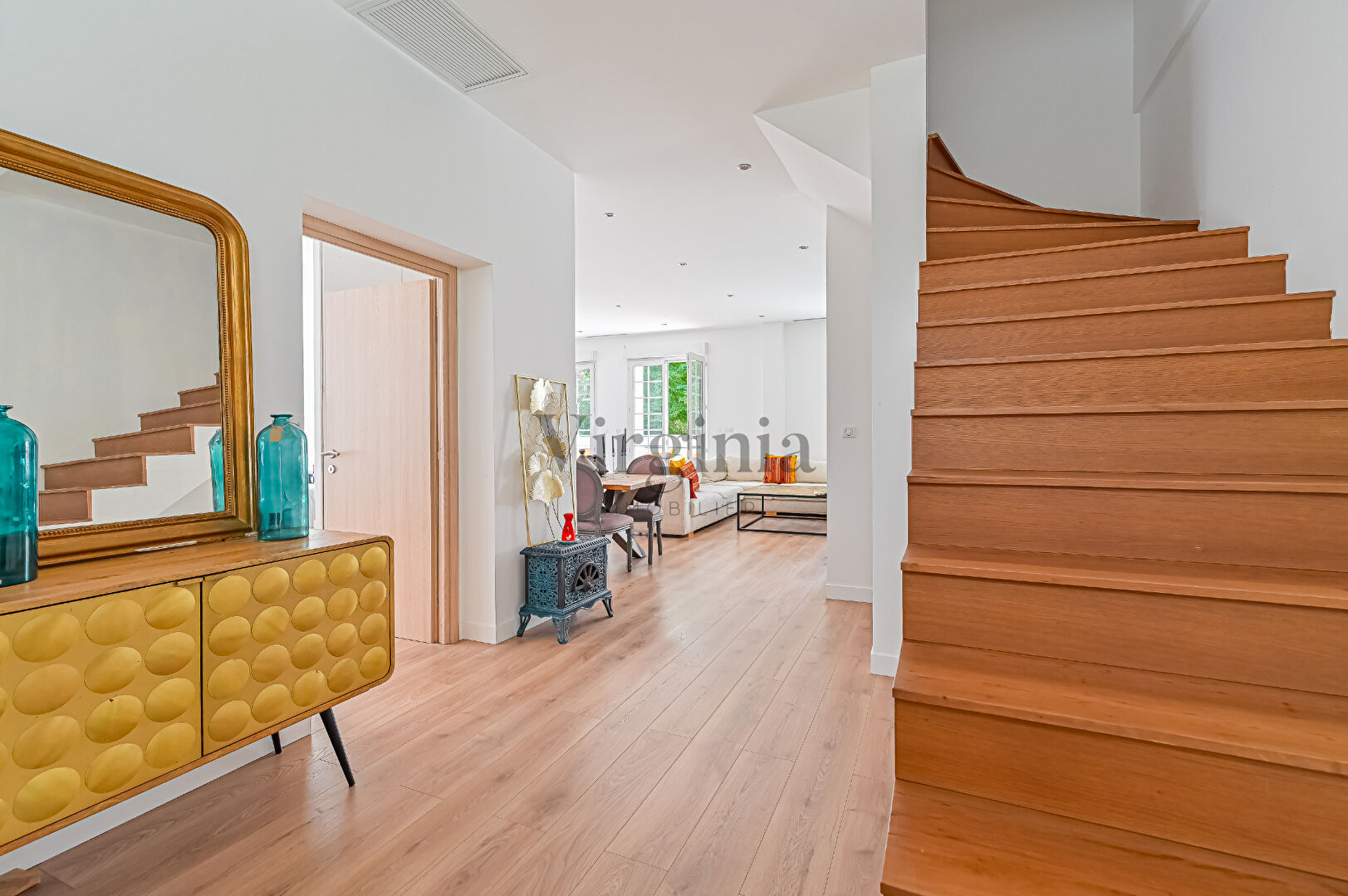 Maison · 8 pièces · 230 m² — photo 7 sur 11