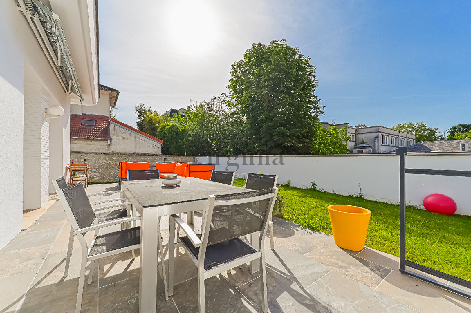 Maison · 8 pièces · 230 m² — photo 4 sur 11