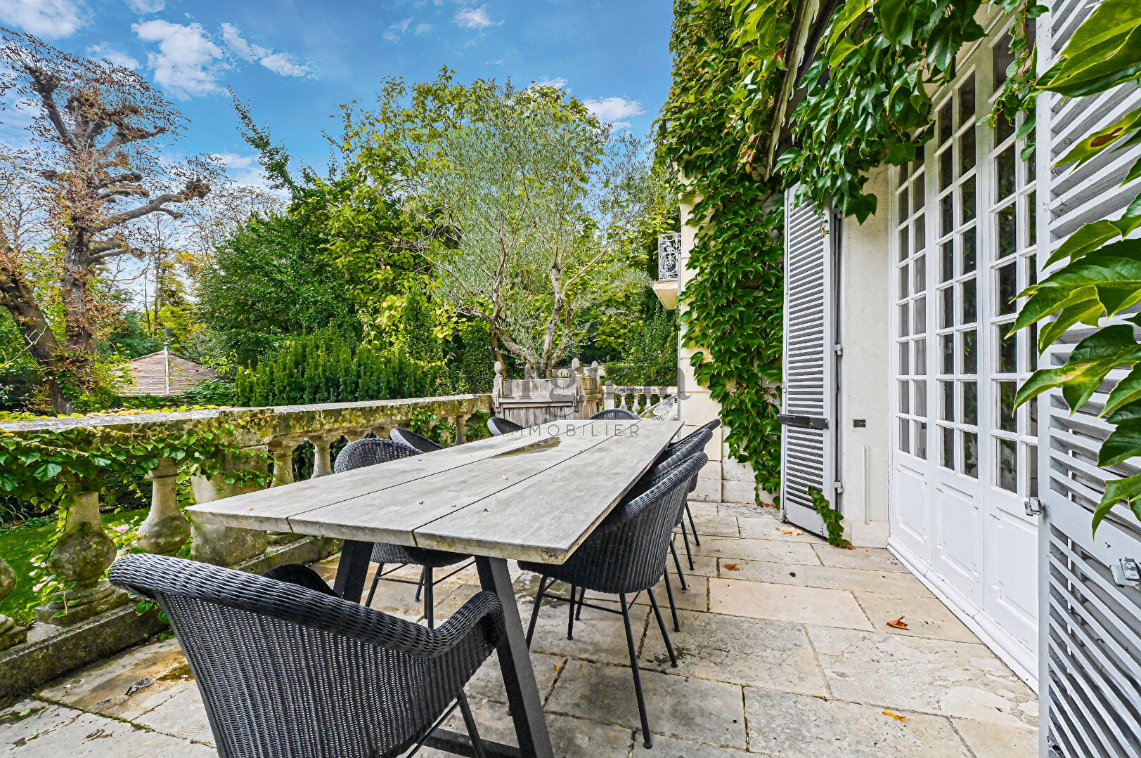 Maison · 10 pièces · 200 m² — photo 3 sur 15