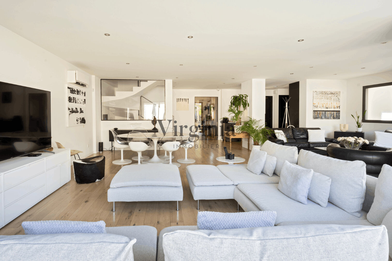 Maison · 10 pièces · 220 m² — photo 9 sur 18