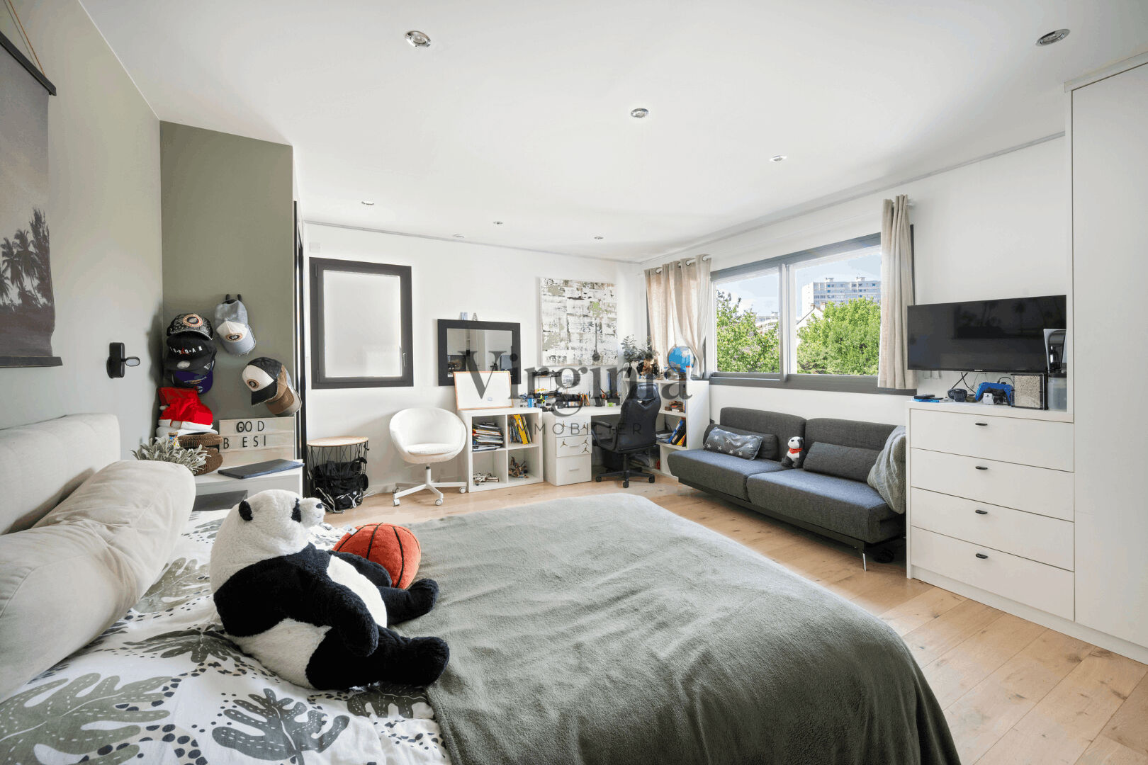 Maison · 10 pièces · 220 m² — photo 13 sur 18