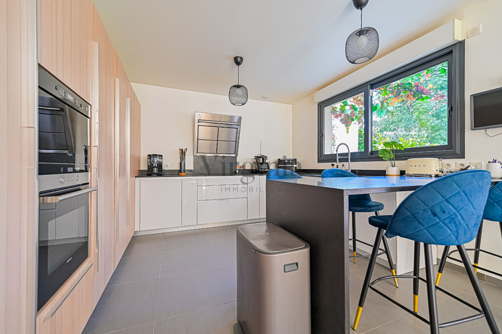 Maison · 6 pièces · 158 m² — photo 2 sur 8