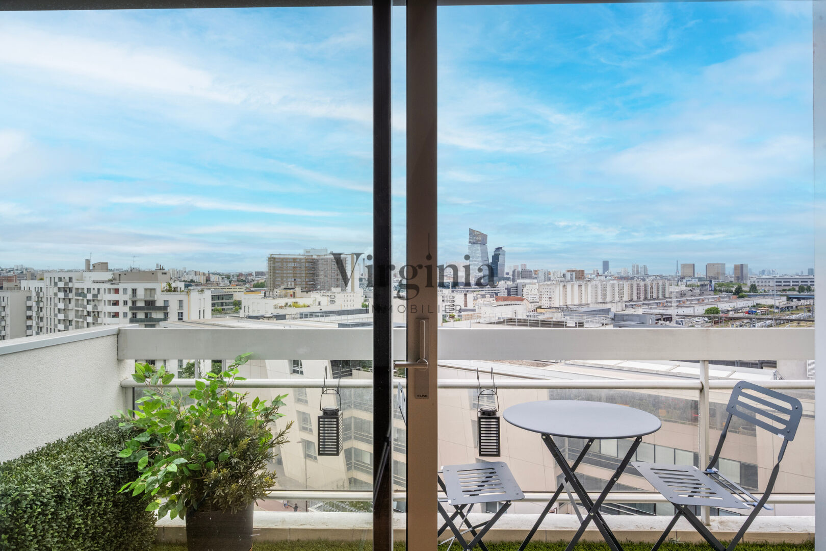 Appartement · 5 pièces · 126,8 m² — photo 3 sur 10
