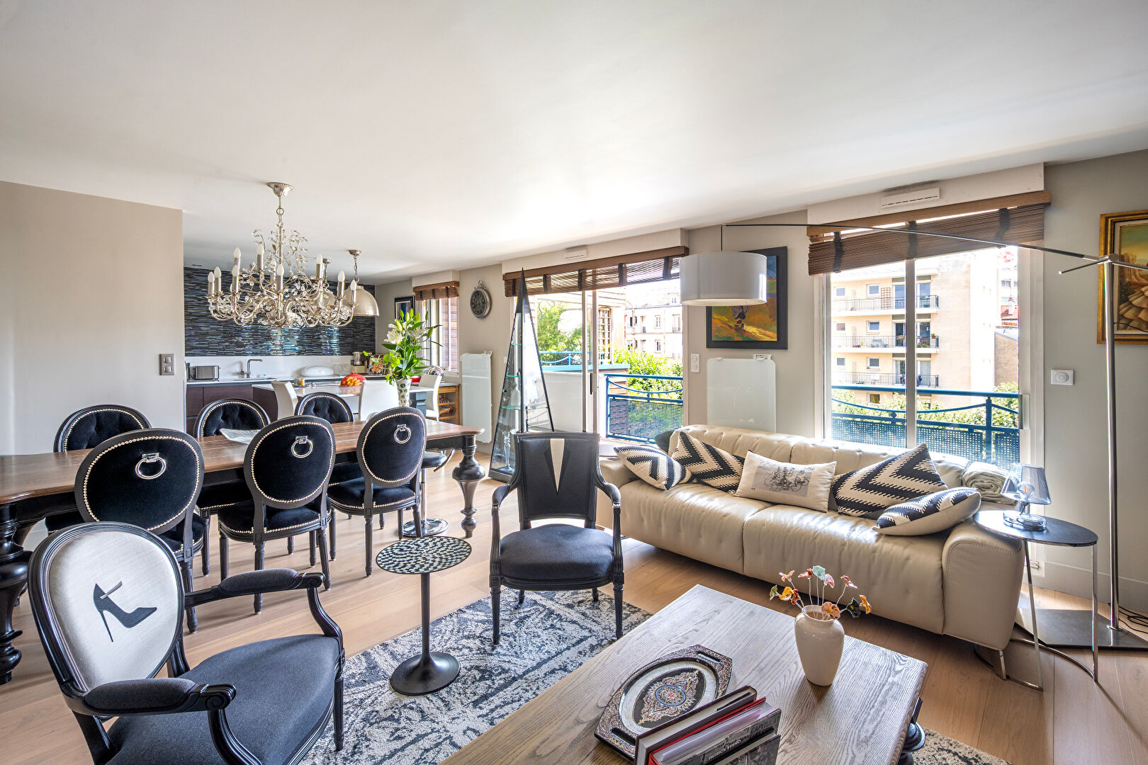 Appartement · 2 pièces · 81,3 m² — photo 1 sur 7