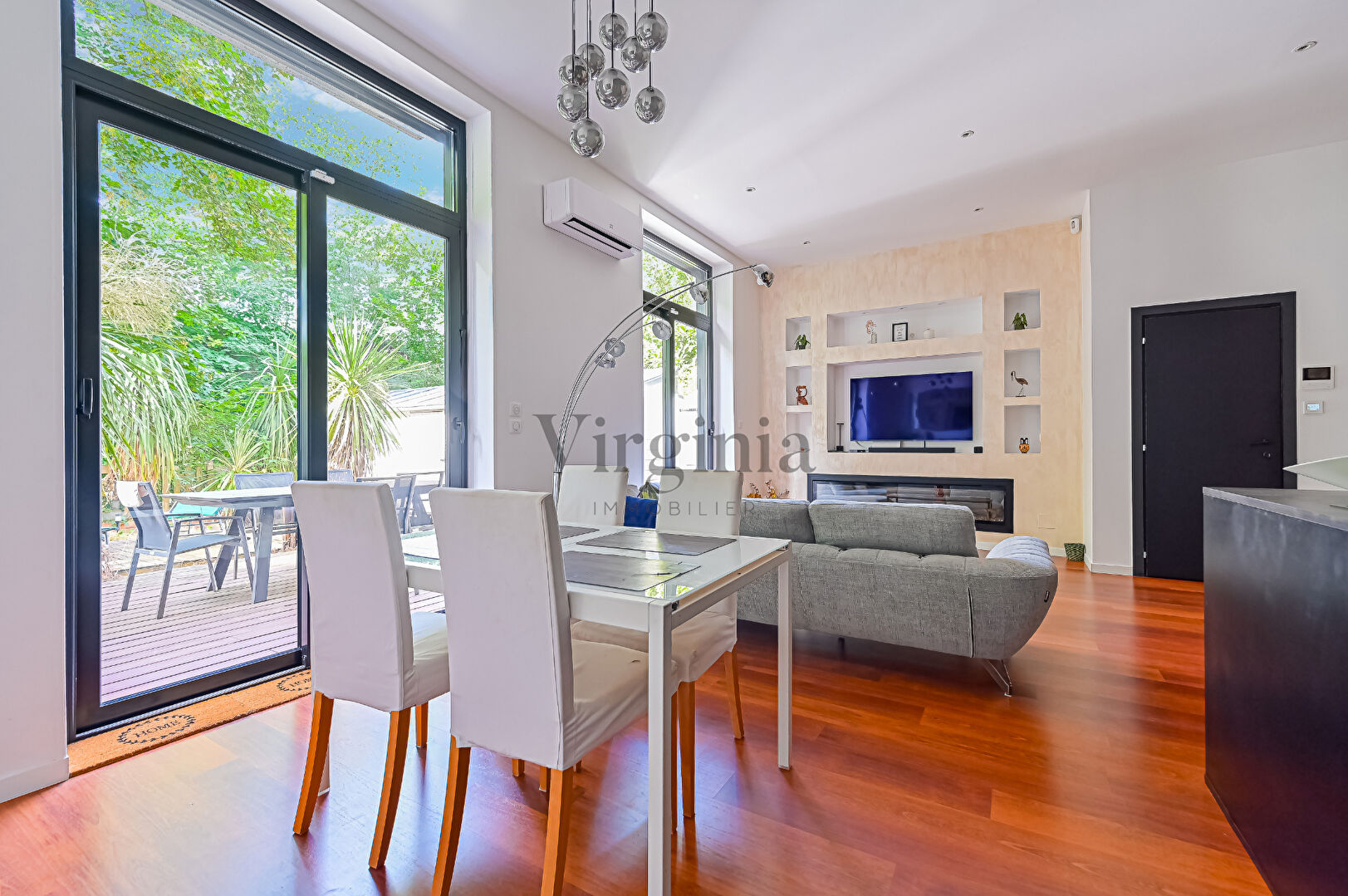Maison · 6 pièces · 128,7 m² — photo 2 sur 11