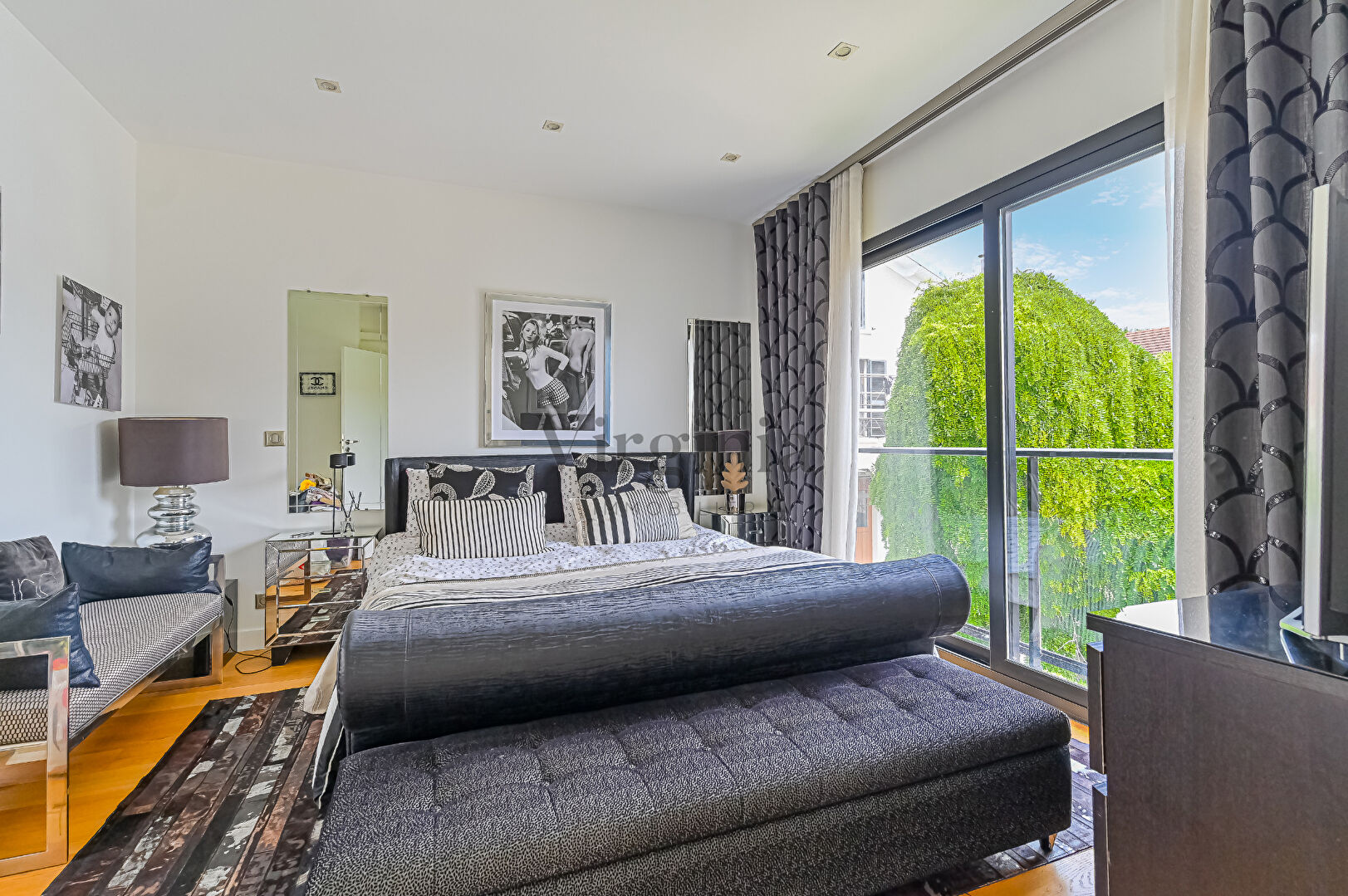 Maison · 8 pièces · 249 m² — photo 16 sur 17