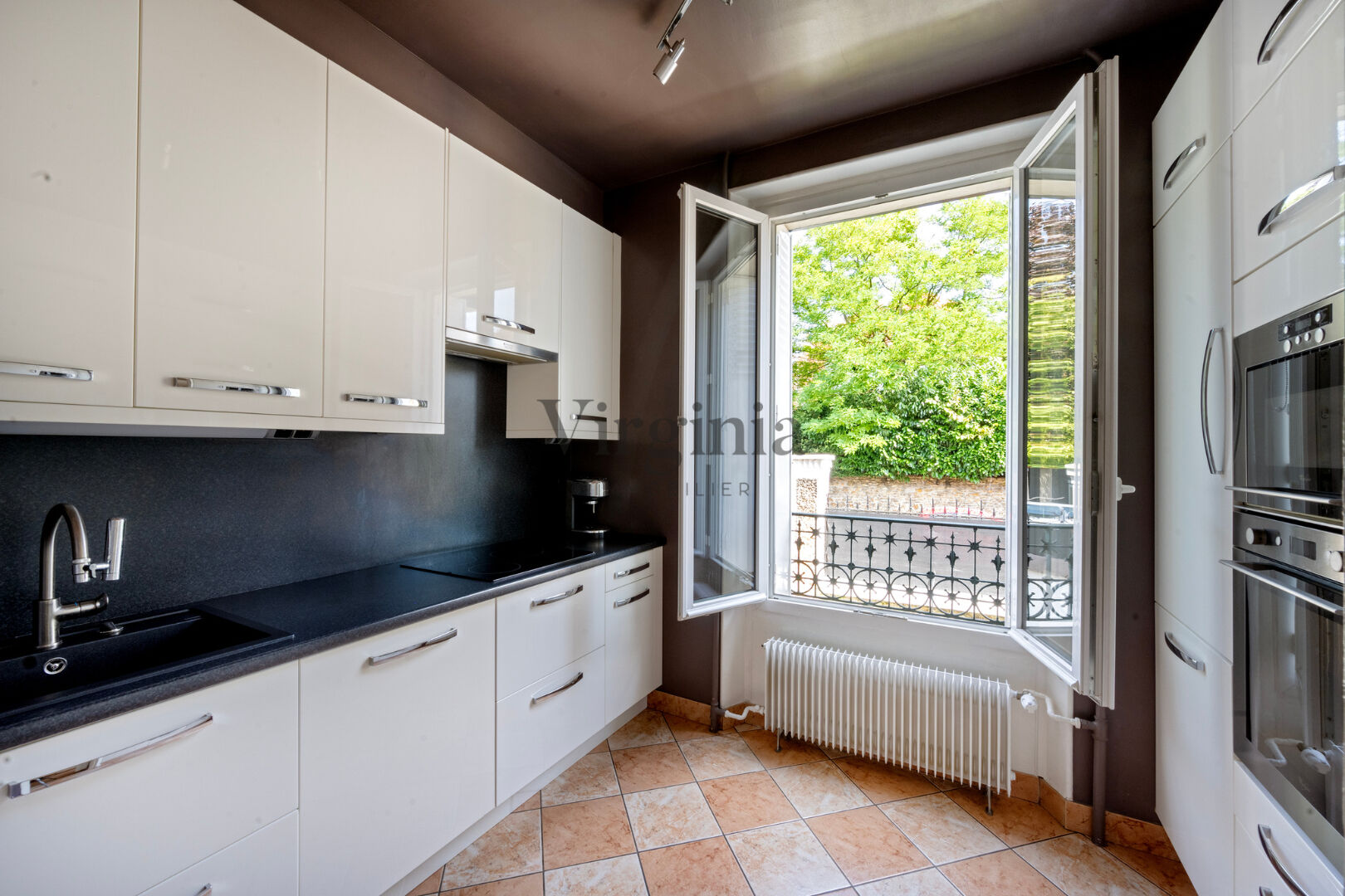 Maison · 8 pièces · 147 m² — photo 6 sur 9