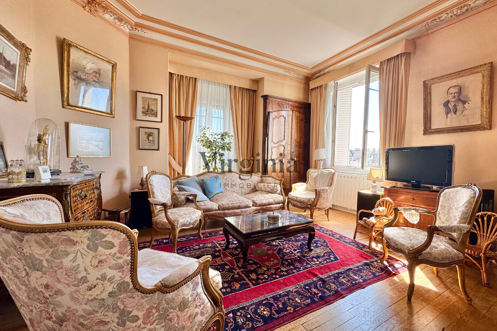 Appartement · 5 pièces · 120,4 m² — photo 2 sur 18
