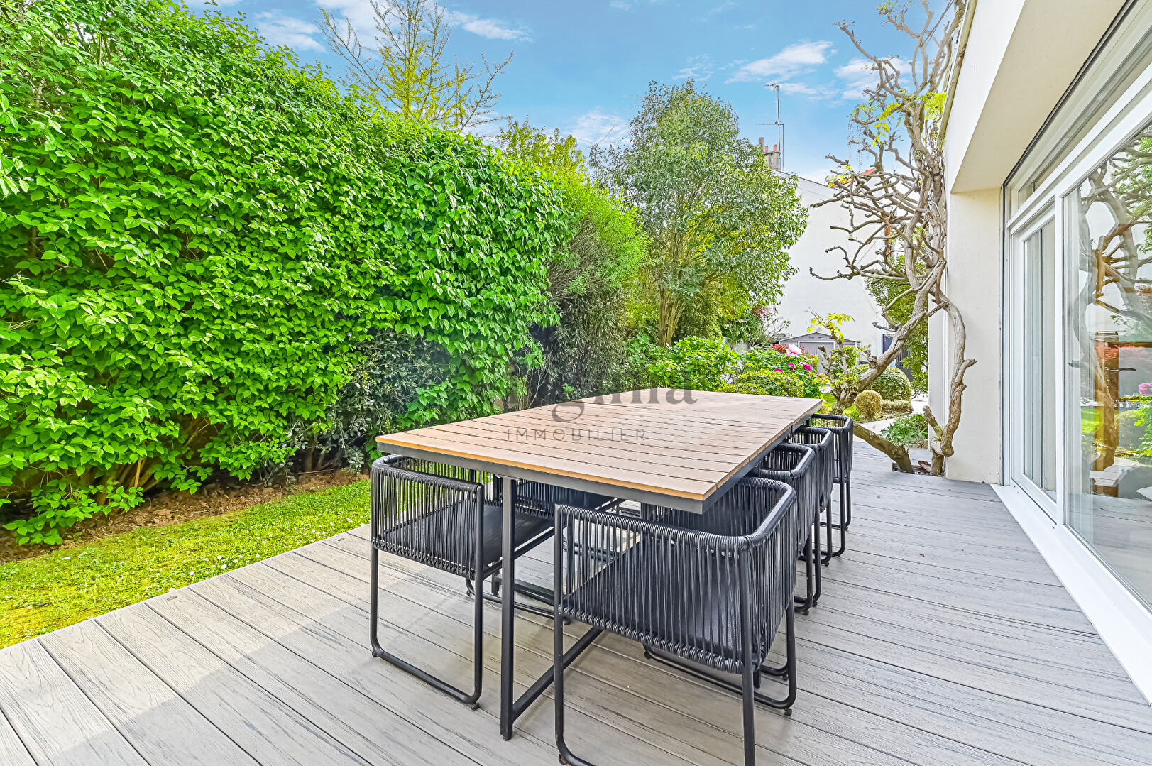 Maison · 8 pièces · 263,4 m² — photo 4 sur 17